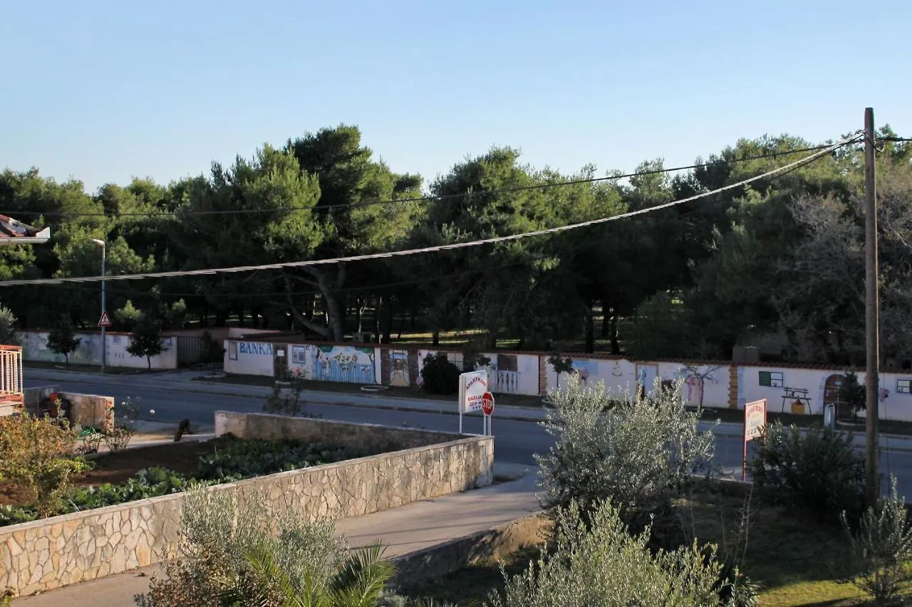 Apartments With A Parking Space Privlaka, Zadar - 5849  פריבלאקה